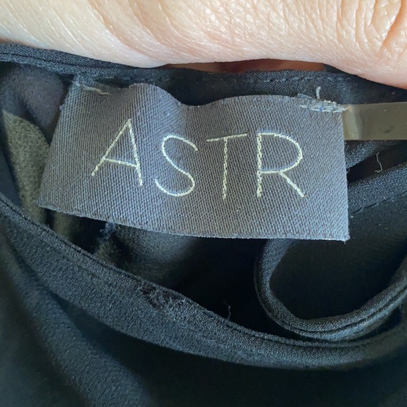 Halter top - Picture 4 of 6